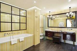 Гостиница Best Western Plus СПАССКАЯ Тюмень Люкс-2