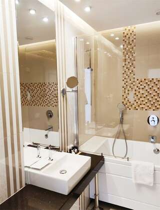 Гостиница Best Western Plus СПАССКАЯ Тюмень Комфорт Твин-6