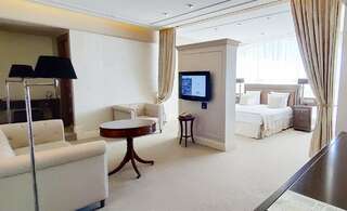Гостиница Best Western Plus СПАССКАЯ Тюмень Люкс-12