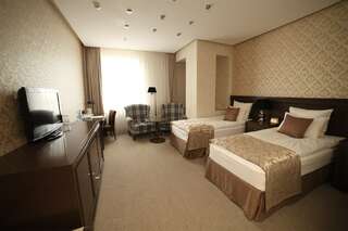 Гостиница Best Western Plus СПАССКАЯ Тюмень Комфорт Твин-1